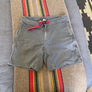 Topo Design Men’s shorts size small.
